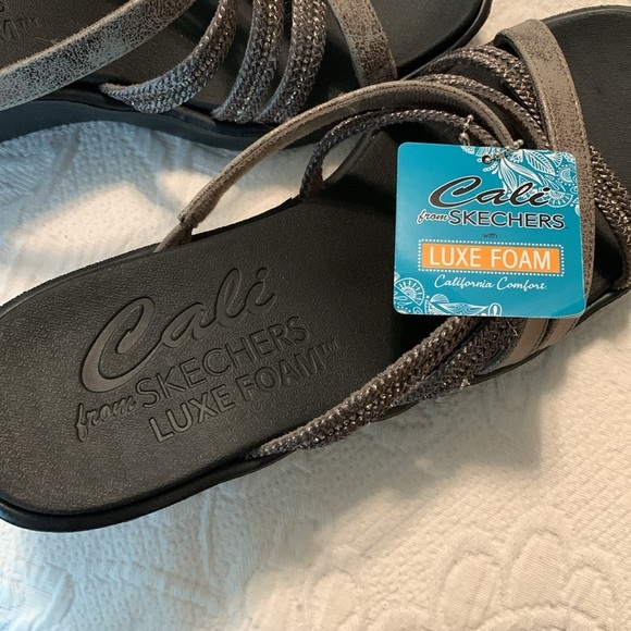 NWT Skechers Wedges 10 - Picture 7 of 8